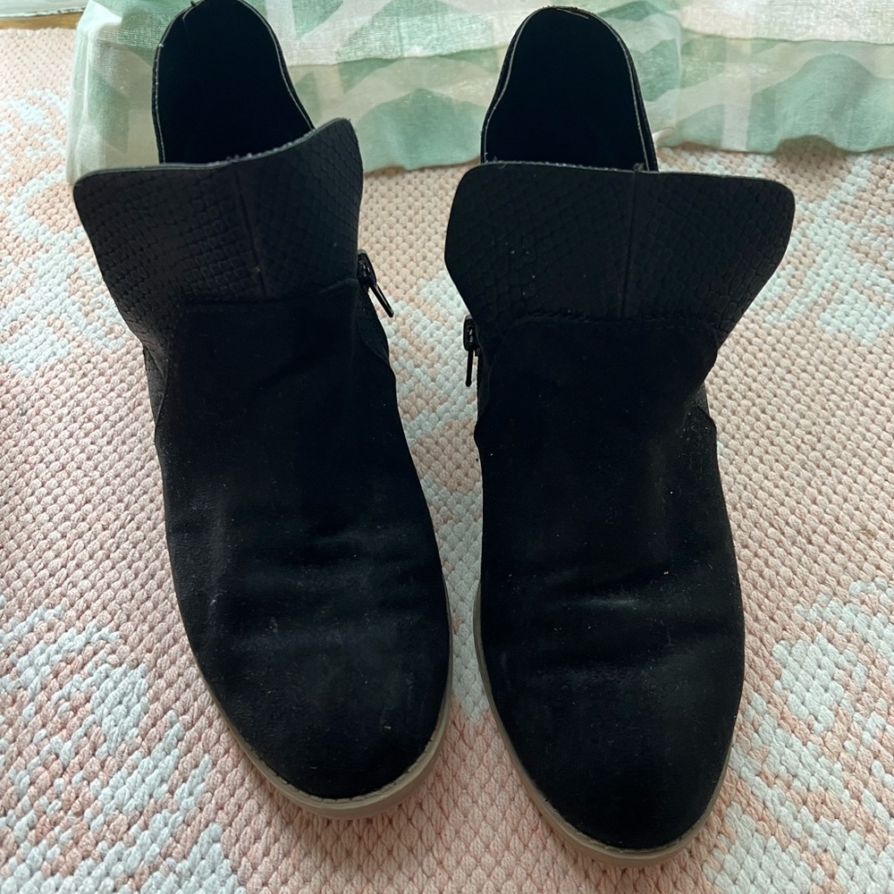Black ankle booties